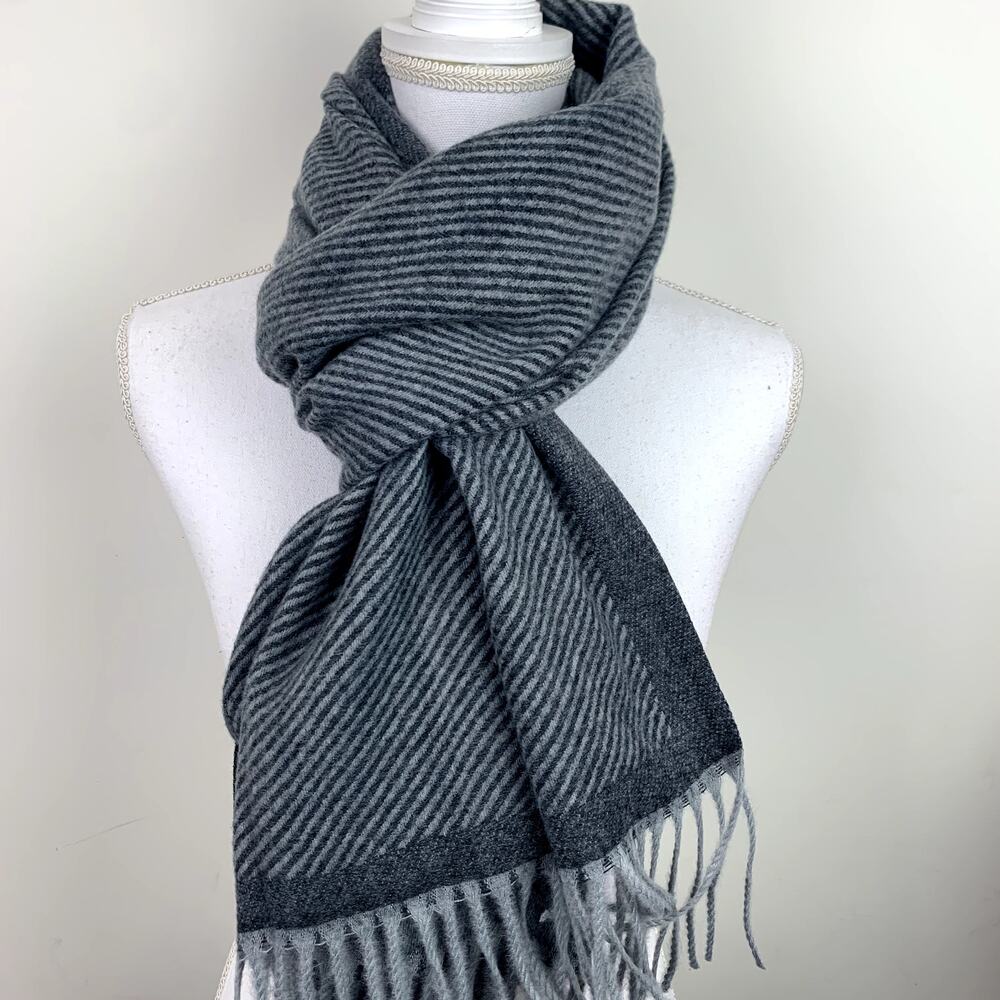 100% Cashmere Pashmina scarf *New* charcoal gray pinstripe, beautiful soft